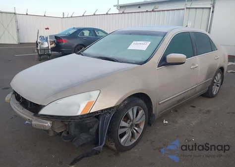 2004 Honda Accord 2.4 Ex z USA, uszkodzony, nr VIN 1HGCM56744A139021